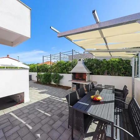 Villa Pino With Pool, Sauna & Jacuzzi Petrcane Exterior photo