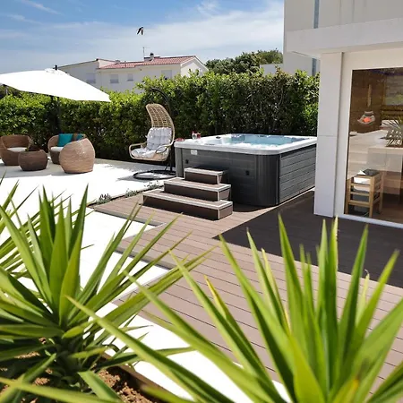 Villa Pino With Pool, Sauna & Jacuzzi Petrcane Exterior photo
