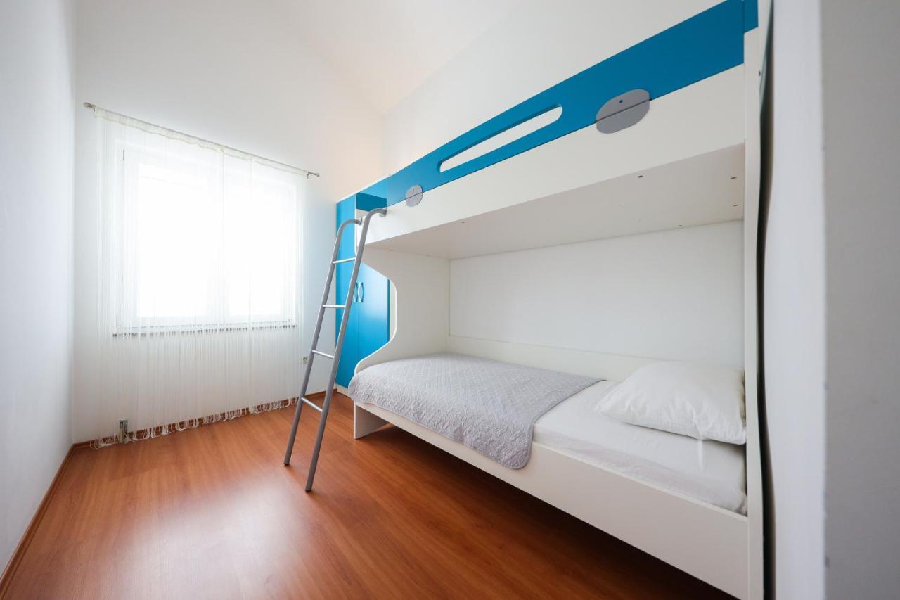 Villa Pino With Pool, Sauna & Jacuzzi * Petrcane